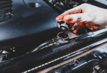 Penyebab Radiator Mobil Cepat Rusak yang Sering Kamu Remehin, Bisa Bikin Mesin Jebol!