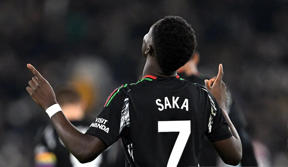 Saka Blak-Blakan Usai Arsenal Curi Kemenangan dari MU: 'Itu Bukan Standar Kami!'