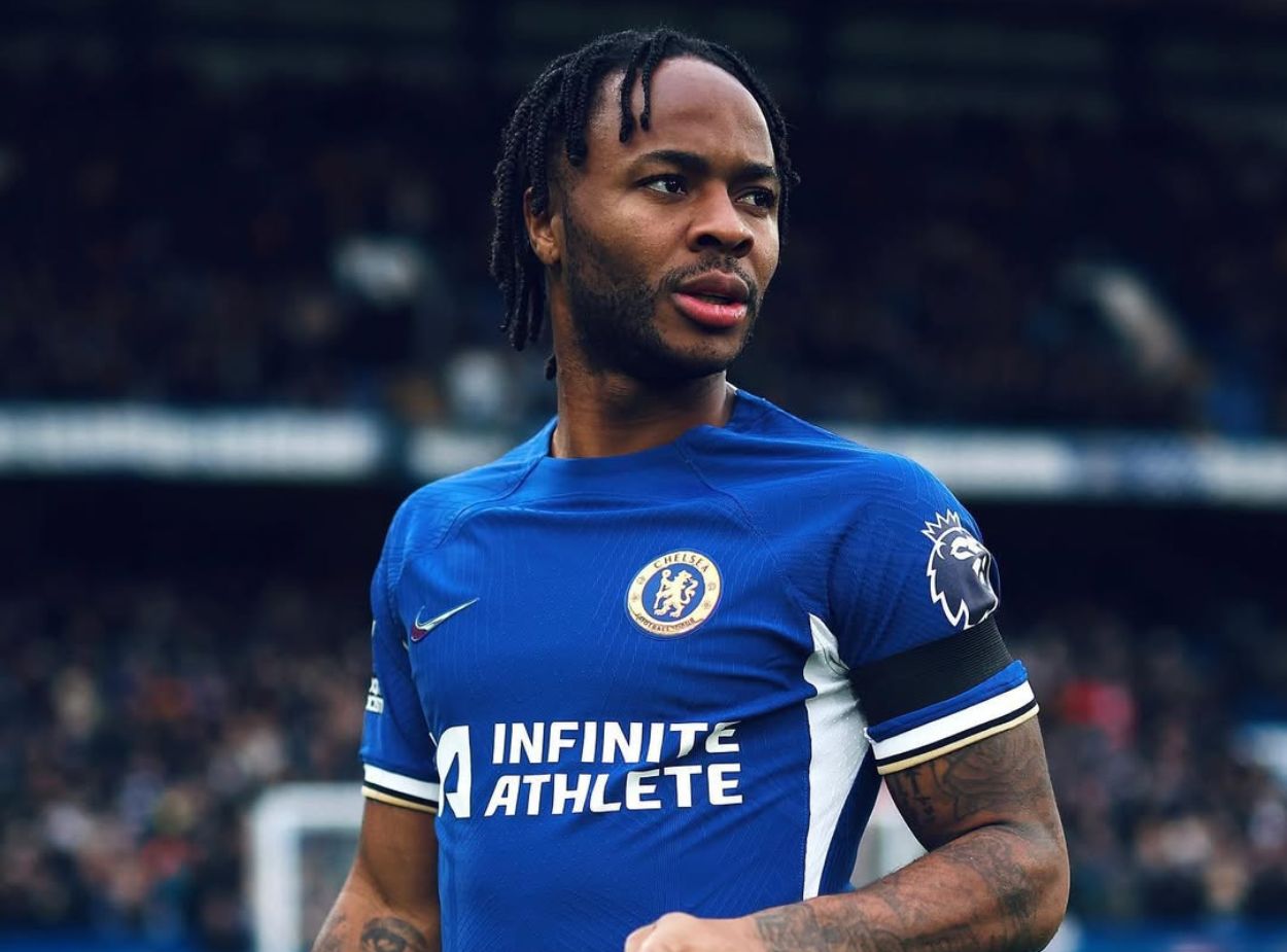 Fulham Incar Raheem Sterling dari Chelsea: Masa Depan Sang Winger di Ambang Pintu Keluar