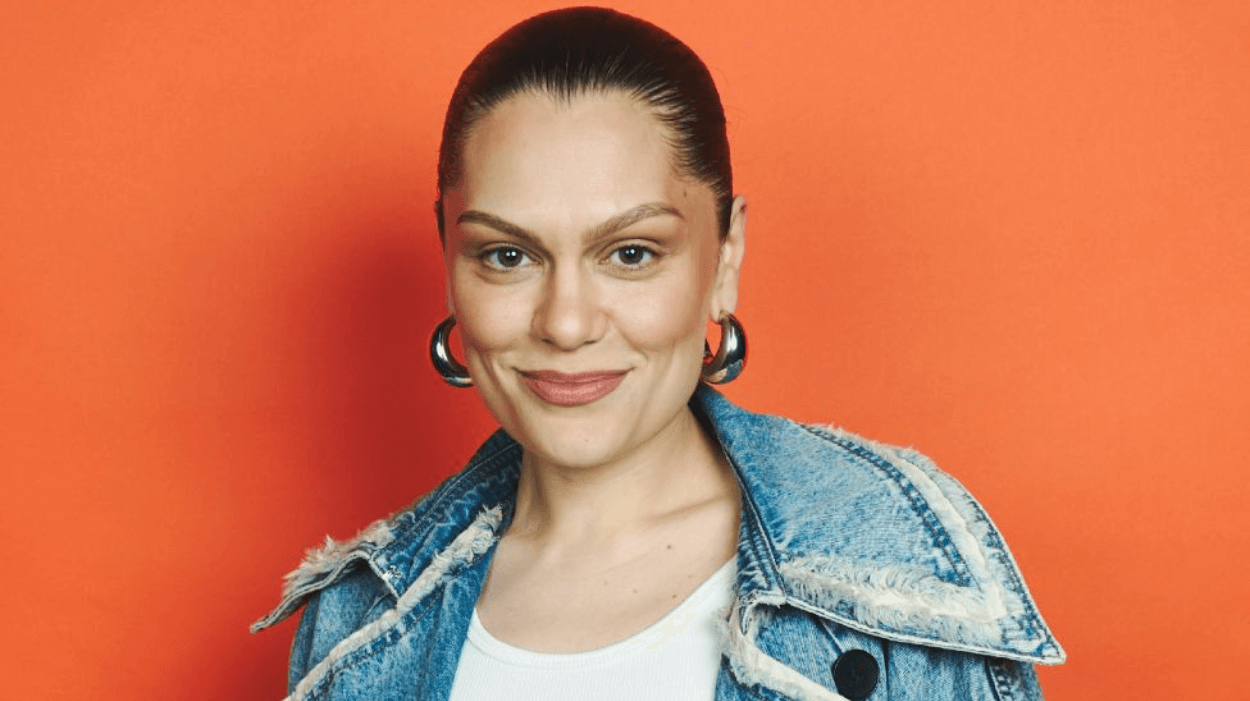 Jessie J Curhat Soal Kanker Payudara yang 'Merampas Waktu' Bersama Anaknya