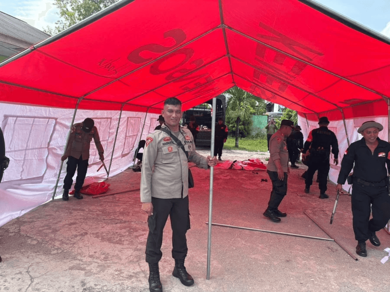 Polri Bangun Tenda Darurat, Siswa Poso Tetap Bisa Belajar Pascagempa