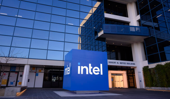 Trump Kejutkan Dunia, Pemerintah AS Resmi Borong 10% Saham Intel Senilai Rp147 Triliun