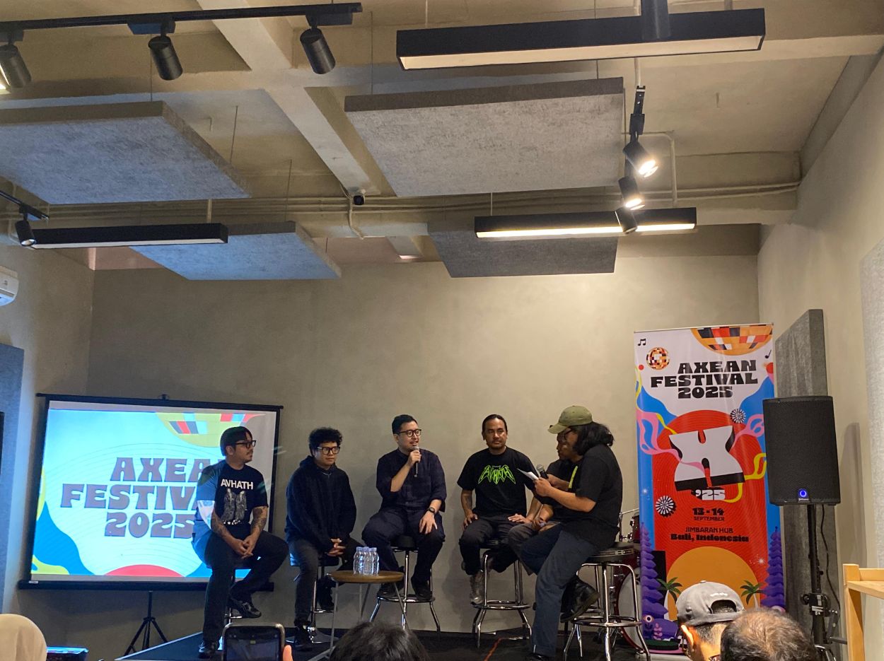 Daftar Musisi yang Bakal Tampil di AXEAN Festival 2025, Ada Banda Neira Hingga Kelompok Penerbang Roket