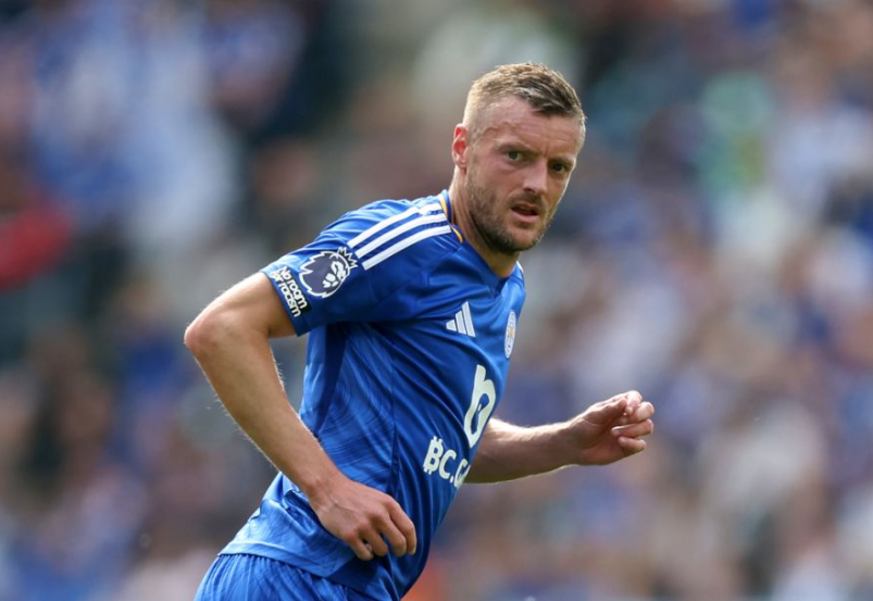 Jamie Vardy Menuju Serie A? Cremonese Bikin Kejutan Besar Usai Tumbangkan AC Milan!