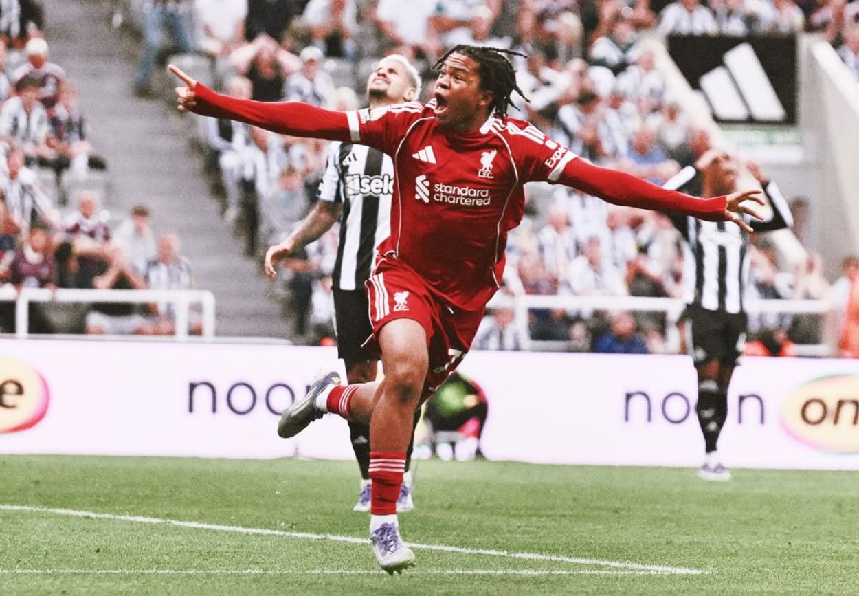Rio Ngumoha Pecahkan Rekor Pencetak Gol Termuda Liverpool, Cetak Gol Dramatis di Menit ke-100