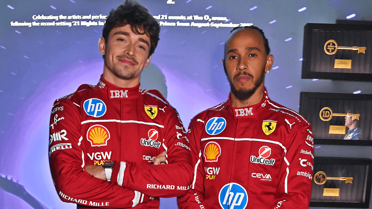 Charles Leclerc Buka Suara Soal Performa Lewis Hamilton di Ferrari: 