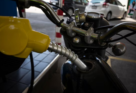 Tangki Bensin Motor Cepet Berkarat? Cek 5 Penyebab Utamanya Biar Gak Menyesal!