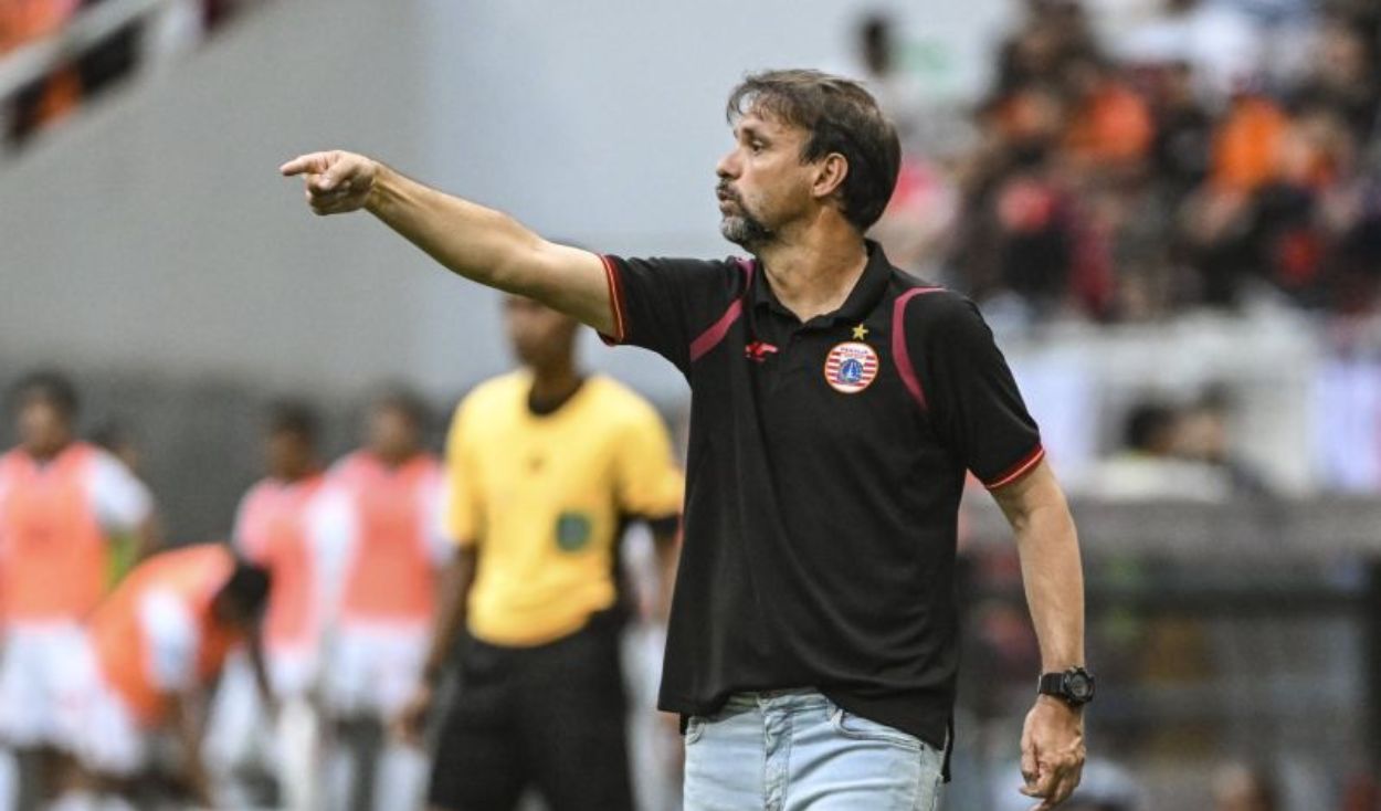 Tanpa Penonton, Persija Tetap Siap Tempur Lawan Dewa United: Souza dan Cardoso Ungkap Kekecewaan