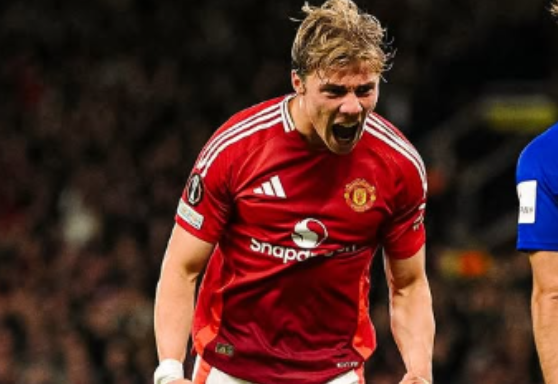 Rasmus Hojlund Resmi Tinggalkan MU, Siap Jadi Mesin Gol Baru Napoli!