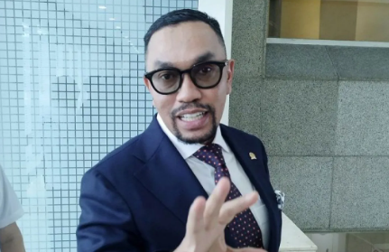 NasDem Ambil Langkah Tegas! Ahmad Sahroni & Nafa Urbach Resmi Dicopot dari DPR Mulai 1 September 2025