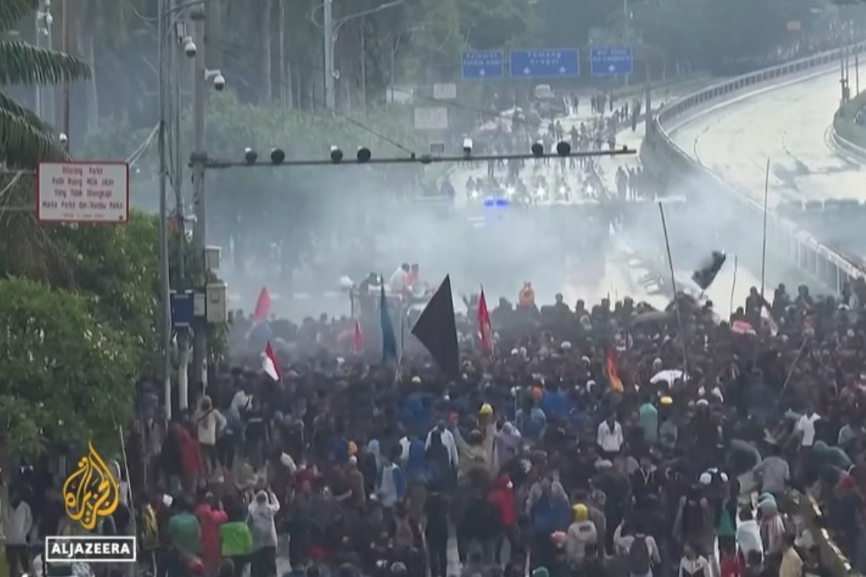 Jadi Sorotan Media Asing, Saat Rakyat Demo Anggota DPR Malah Kedapatan Plesir ke Australia