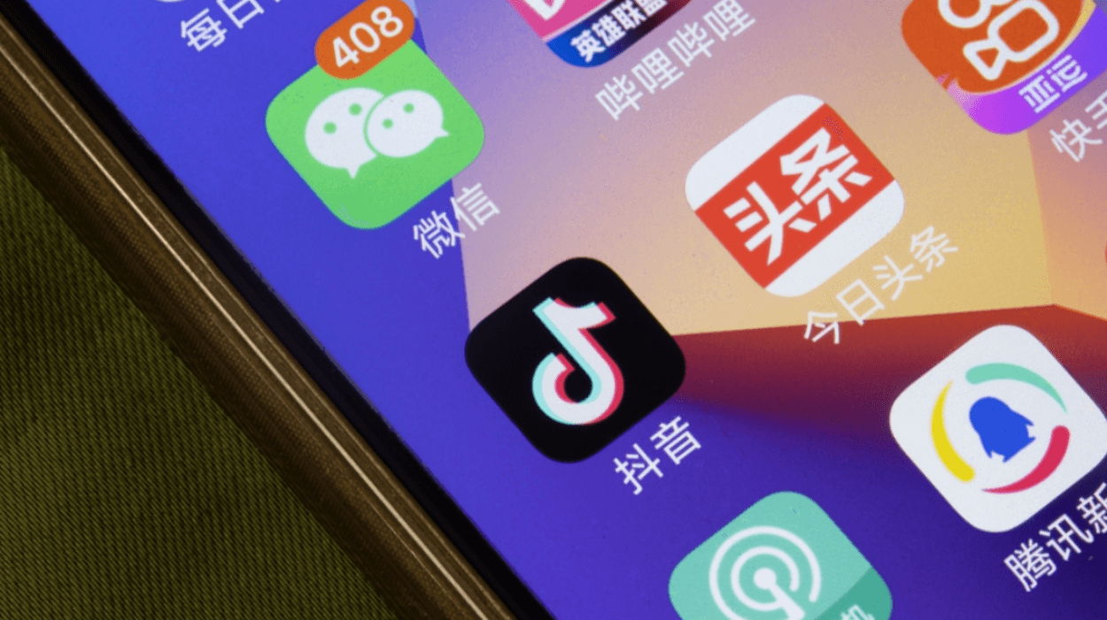 China Wajibkan Label di Konten AI, Aplikasi WeChat hingga Douyin Harus Tertib