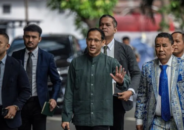 Nadiem Makarim Resmi Jadi Tersangka Korupsi Chromebook, Kejagung Tahan 20 Hari!