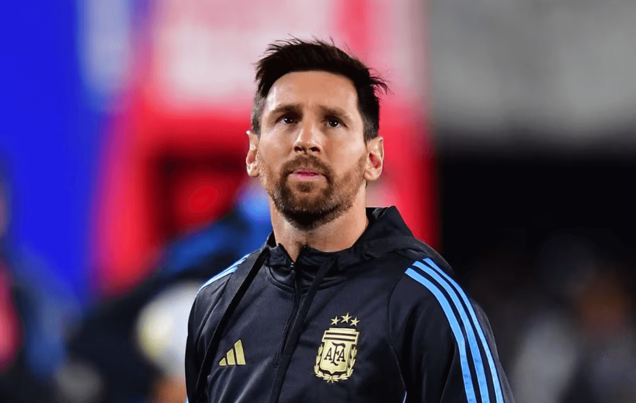 Air Mata Messi Pecah! Momen Haru di Laga yang Bisa Jadi Penampilan Terakhirnya di Argentina