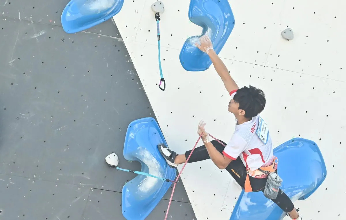 Gilas 23 Atlet Dunia! Putra Tri Ramadani Tembus Final IFSC Climbing World Cup 2025 di Slovenia!