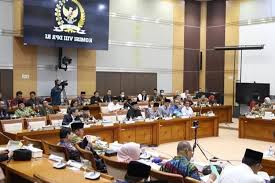 6 Poin Jawaban atas Tuntutan 17+8 Jadi Pertaruhan Legitimasi DPR