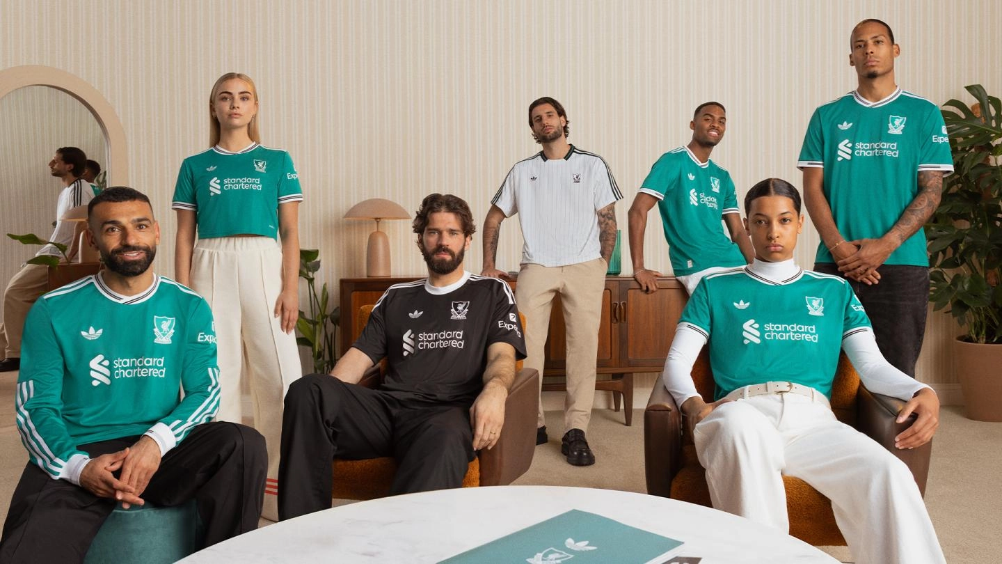 Bernuansa Klasik Modern, Liverpool FC Rilis Jersey Ketiga untuk Musim Ini