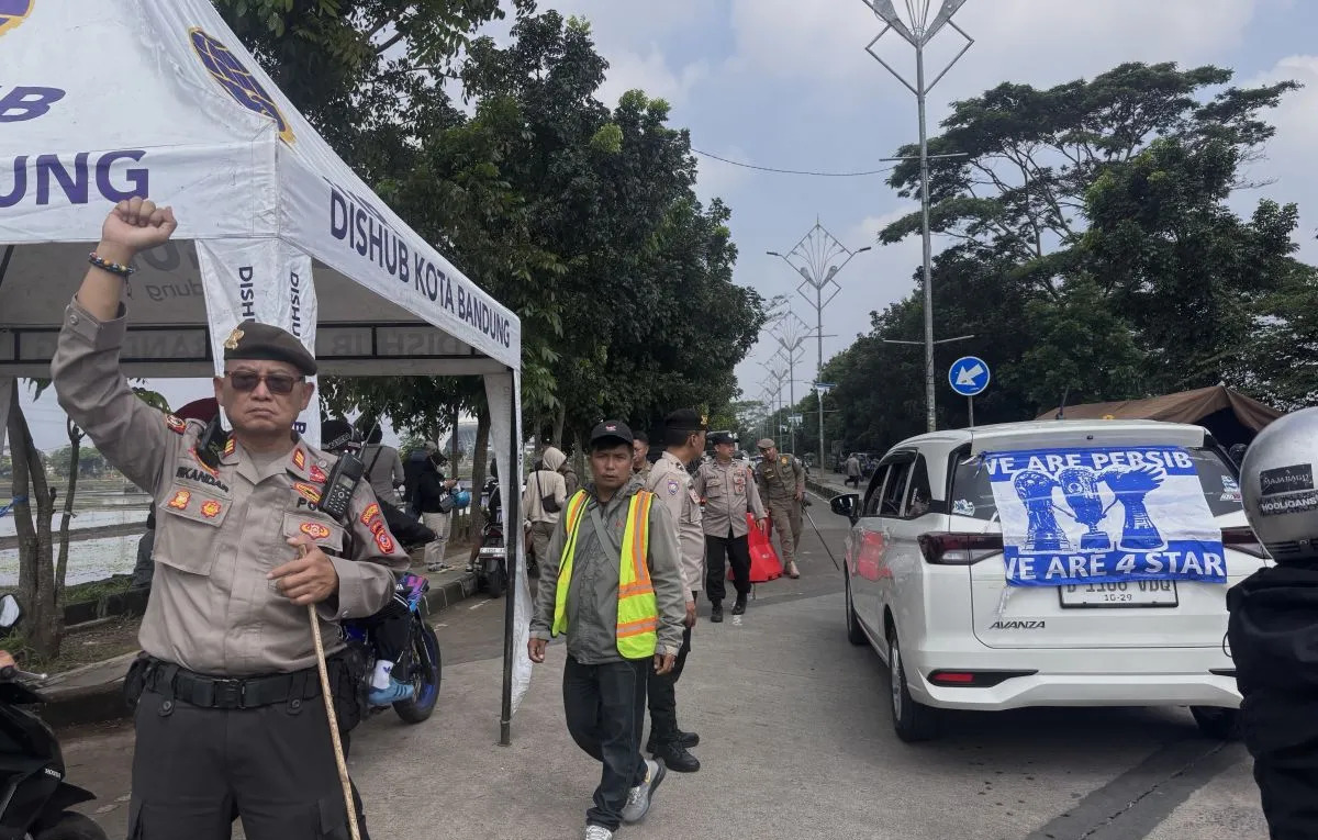 Jelang Laga Panas Persib vs Persebaya, 2.000 Polisi Dikerahkan! Bonek Dilarang Masuk Bandung!