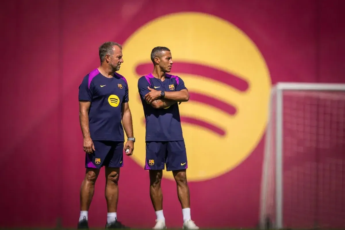 Barcelona Resmi Gaet Thiago Alcantara Jadi Asisten Pelatih Kepala Hansi Flick