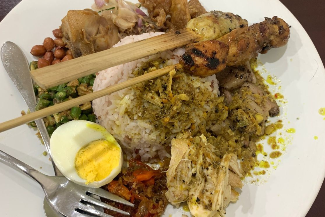 Wajib Coba! 5 Tempat Makan Murah dan Enak di Fatmawati Dekat MRT, Ada Nasi Bali hingga Ayam Taliwang