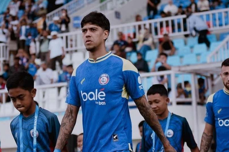 Prediksi Arema FC vs Dewa United di BRI Super League 2025: Singo Edan Siap Lanjutkan Tren Positif!