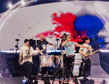 Coldplay Umumkan 138 Konser Baru di 2027, Chris Martin Bocorin Proyek Rahasia!