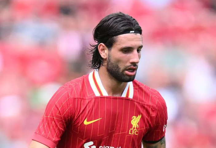 Prediksi Burnley vs Liverpool: Isak Siap Debut, Slot Pusing Tentukan Posisi Szoboszlai!