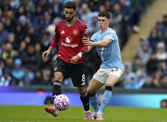 Kritik Pedas Hargreaves Usai MU Dibantai, Mainoo Wajib Starter Biar Nggak Jadi Lelucon Lagi!