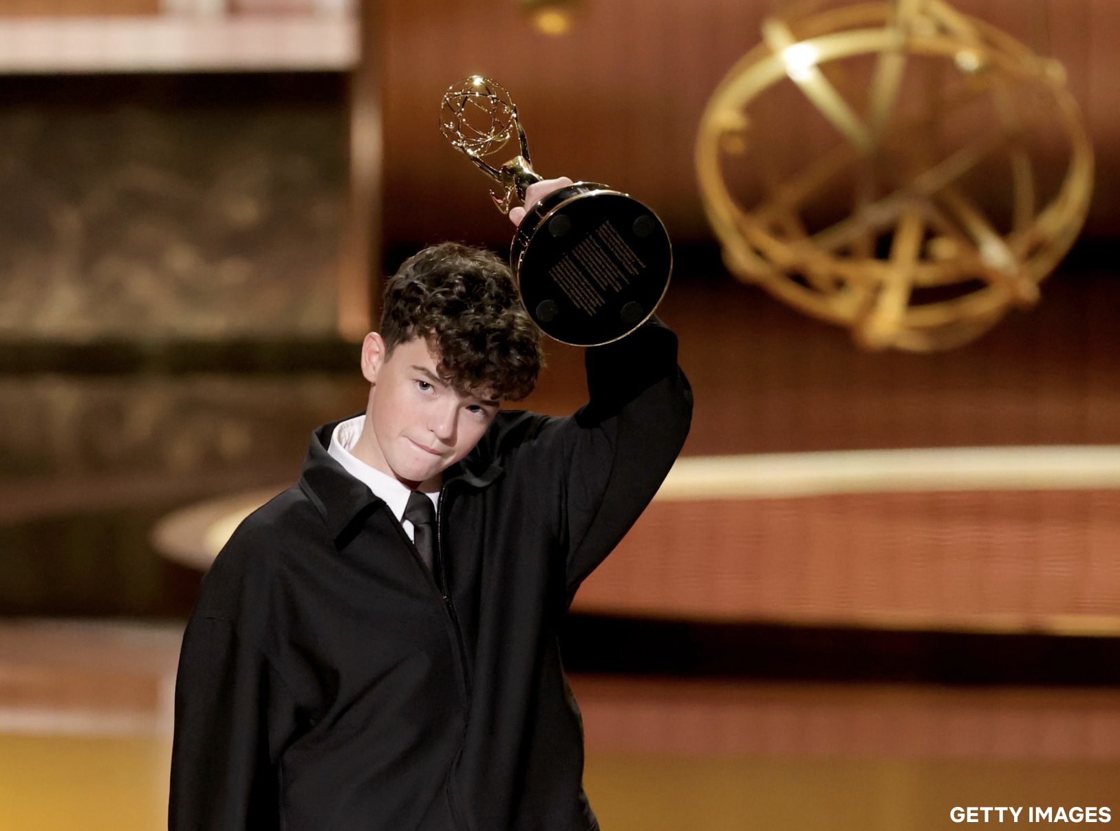 Owen Cooper Raih Penghargaan Emmy Awards, Cetak Sejarah jadi Pemenang Aktor Termuda