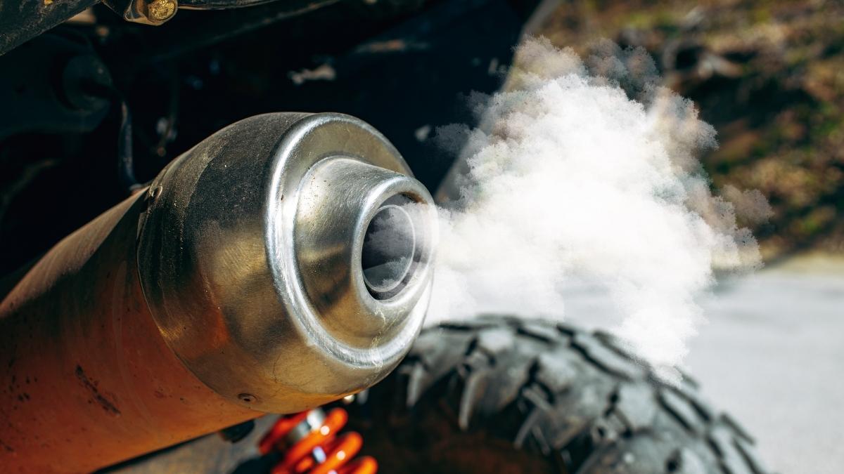 Knalpot Motor 4-Tak Tiba-Tiba Ngebul? Ini Penyebab yang Harus Diwaspadai!