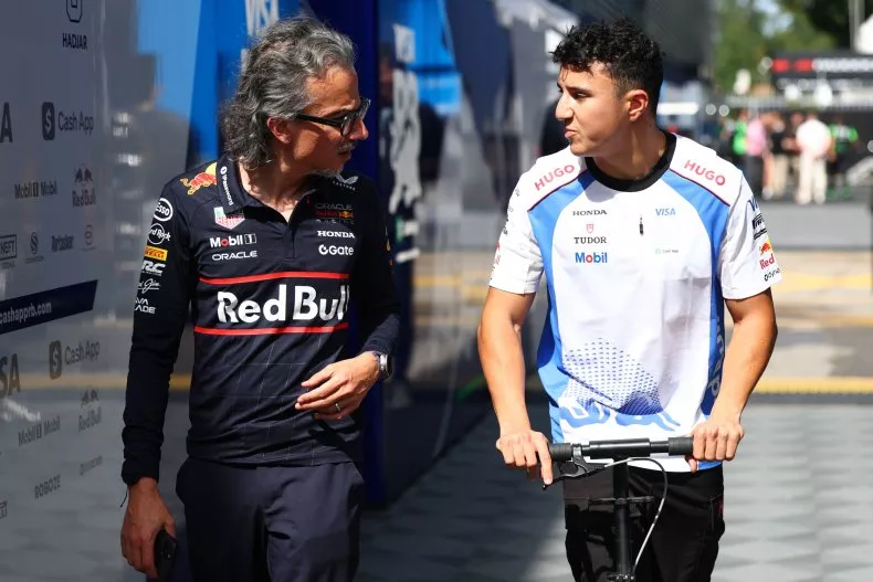 Performa yang Luar Biasa, Isack Hadjar Promosi ke Tim Utama Red Bull?