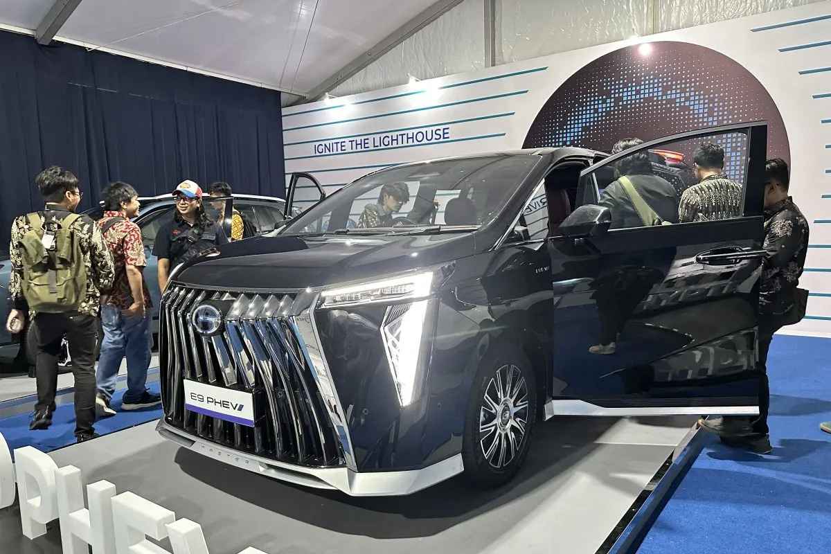 Resmi Masuk Indonesia Awal 2026! MPV Mewah Aion E9 PHEV Tawarkan Jarak Tempuh 1.000 KM Lebih Sekali Isi!