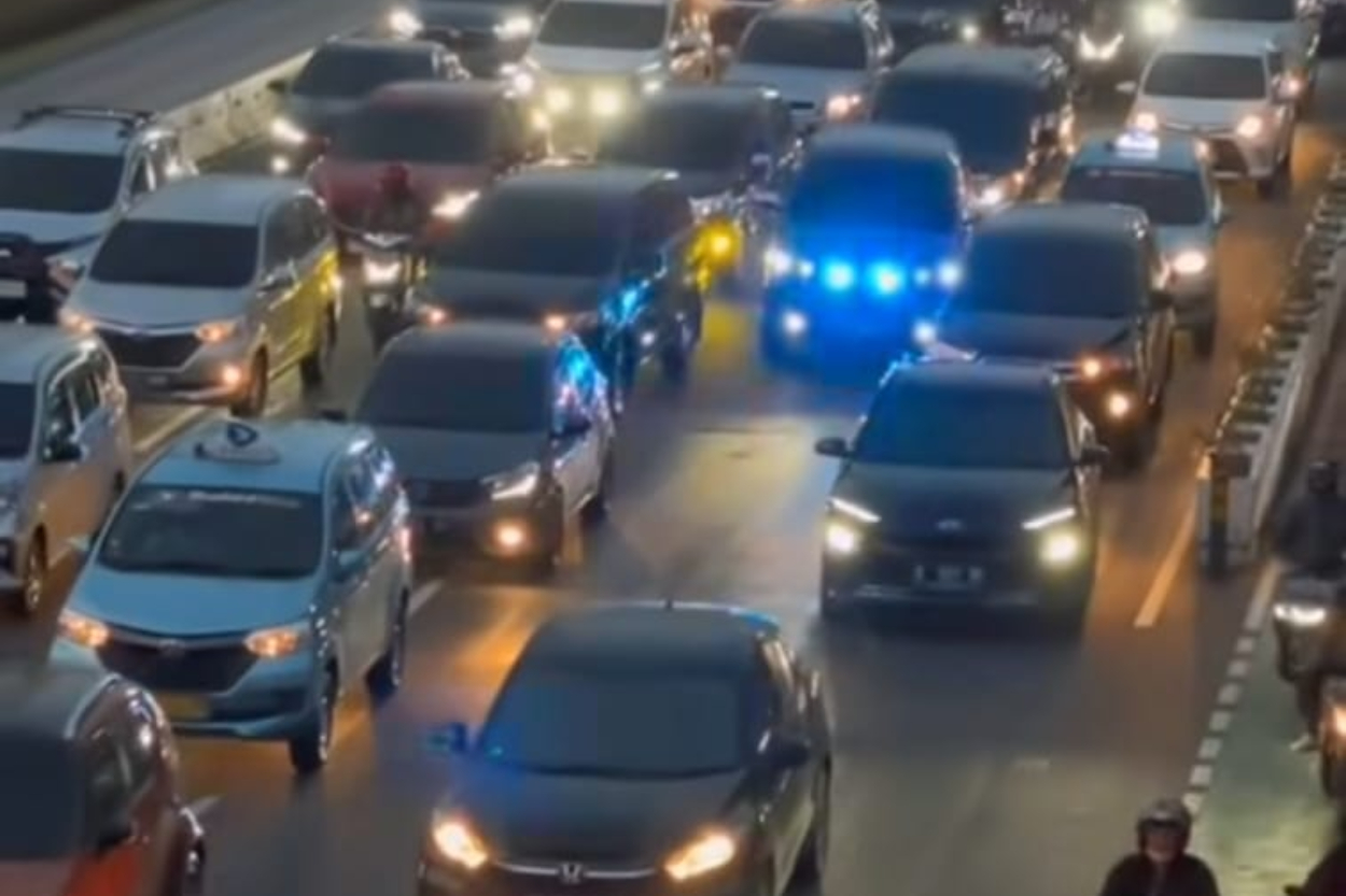 Viral Ajakan Tolak Beri Jalan Pejabat ber-Strobo, Pramono Anung Beri Tanggapan Mengejutkan