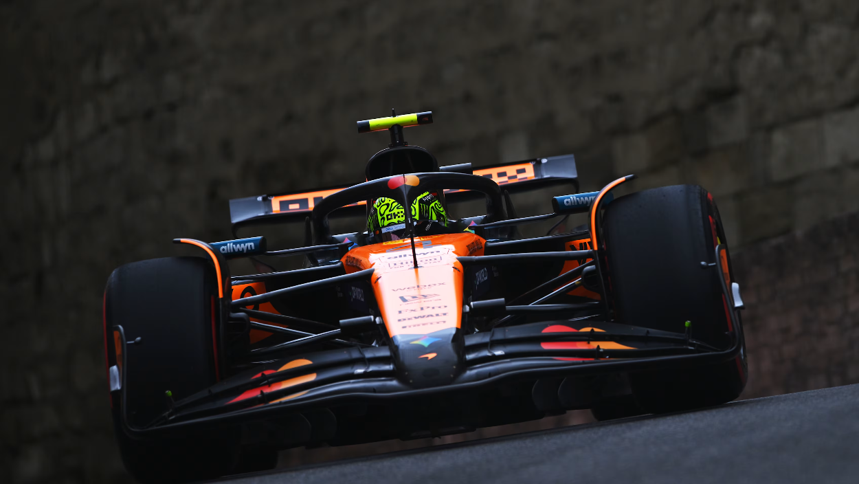 FP3 F1 Azerbaijan: Norris Geser Verstappen, Piastri Tertahan Angin Kencang di Baku