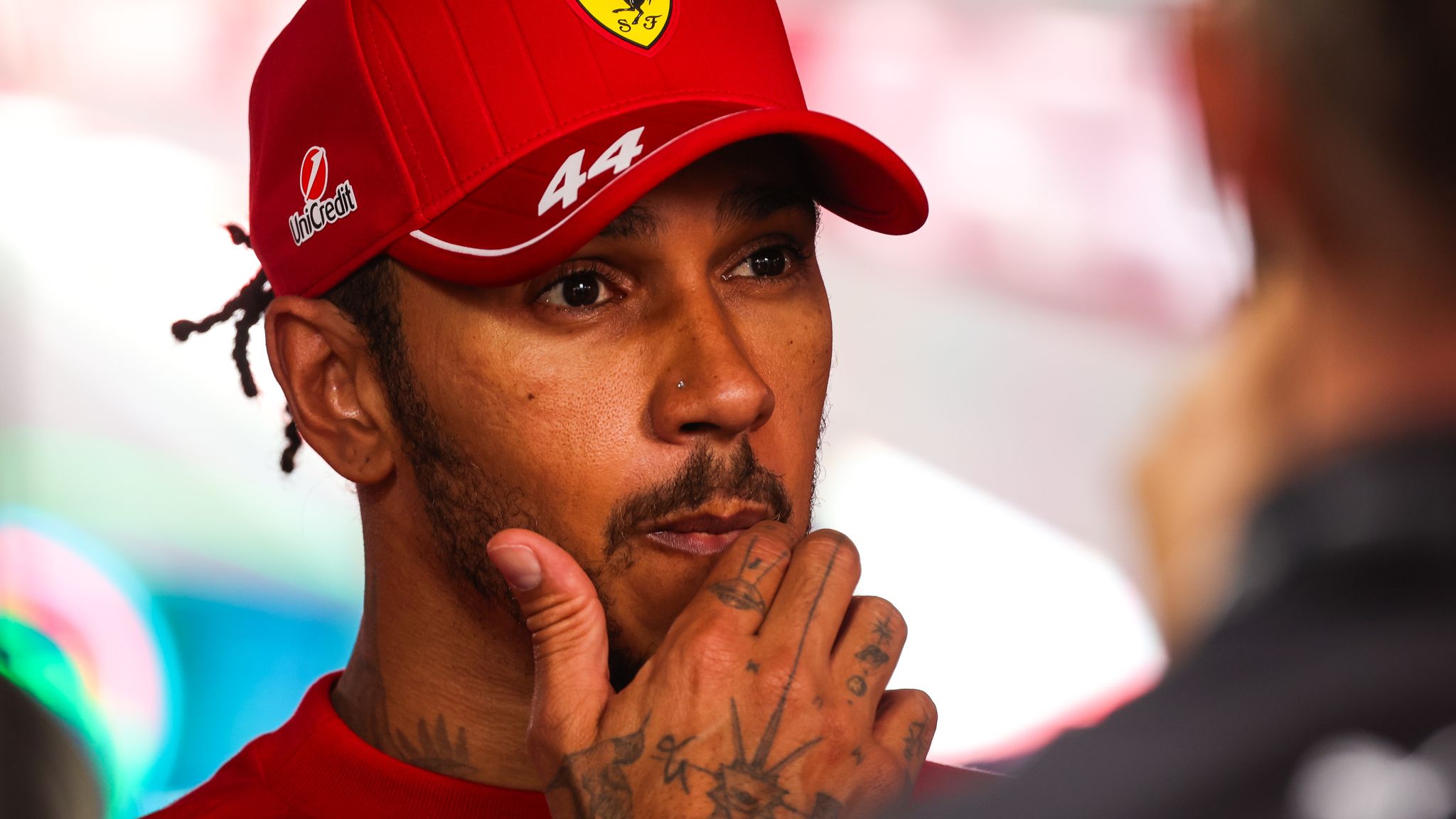 Hamilton Kaget Tersingkir di Q2, Leclerc Alami Kecelakaan di Kualifikasi Azerbaijan GP 2025