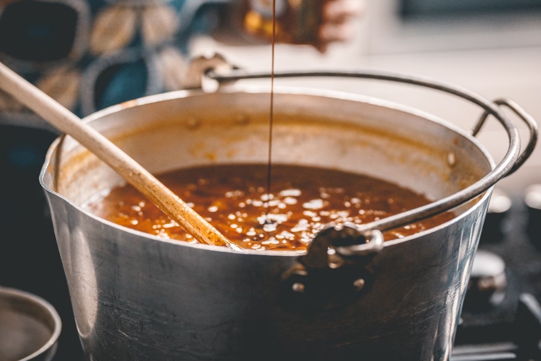 Kisah Pahit Industri Manis: Harga Molasses Terjun Bebas Akibat Kebijakan Impor!
