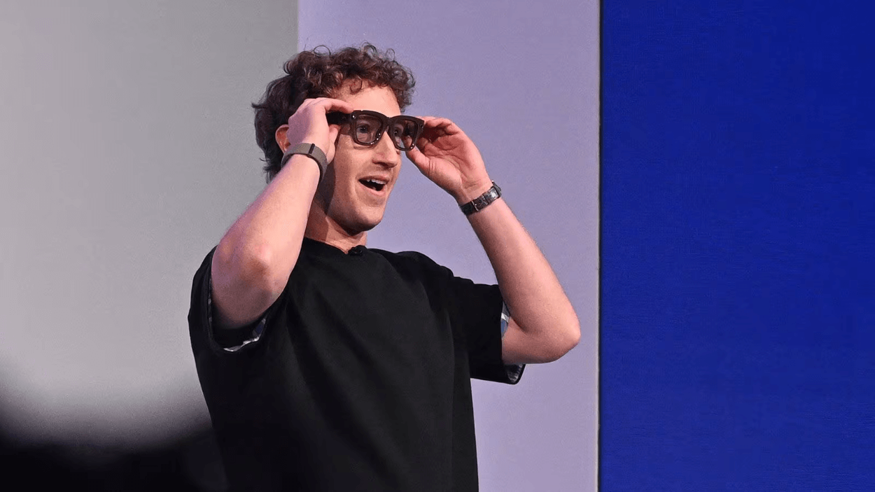 Mark Zuckerberg Siap Tantang Dominasi Smartphone Lewat Kacamata Pintar Meta