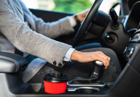 5 Kesalahan Pengendara Mobil Matic yang Bisa Bikin Dompet Jebol, Kamu Sering Lakukan?