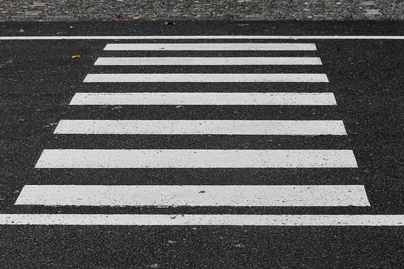Sering Dilalui Tapi Tak Dipahami, Ini Arti Marka Jalan yang Wajib Diketahui Pengemudi!