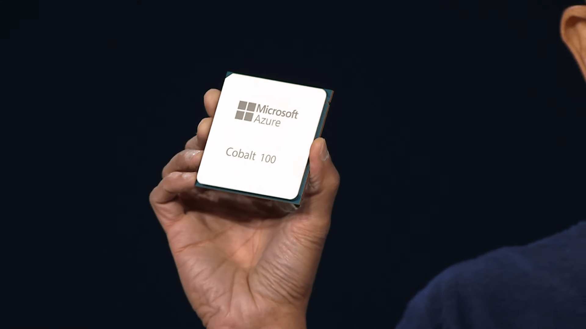 Microsoft Klaim Temukan Terobosan Pendingin Chip AI, Tiga Kali Lebih Efektif dari Cara Lama