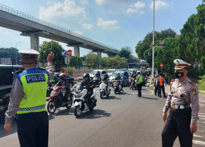 Rekayasa Lalu Lintas di DPR Hari Tani 2025, Jalan ke Slipi dan Senayan Dialihkan Polisi!