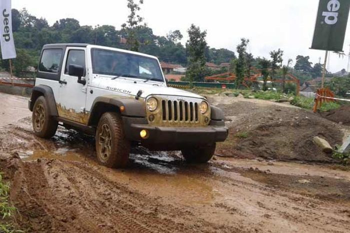 Jangan Salah Pindah! Ini Arti Kode 2H, 4H, dan 4L pada Mobil 4WD yang Wajib Diketahui
