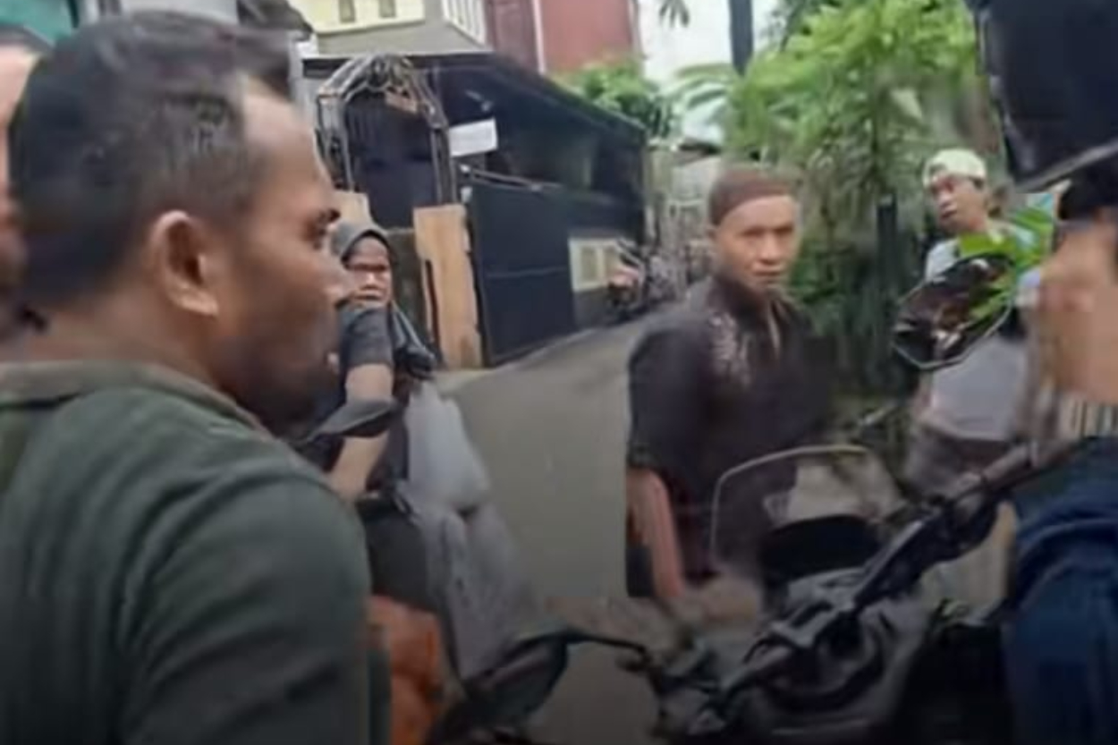 Astaga! Liput Keracunan MBG Pasar Rebo, Jurnalis Malah Dicekik Pekerja Dapur Umum SPPG