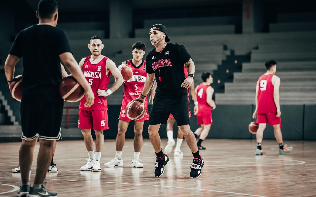 Coach David Singleton Coret 6 Pemain dari Pelatnas Timnas Basket