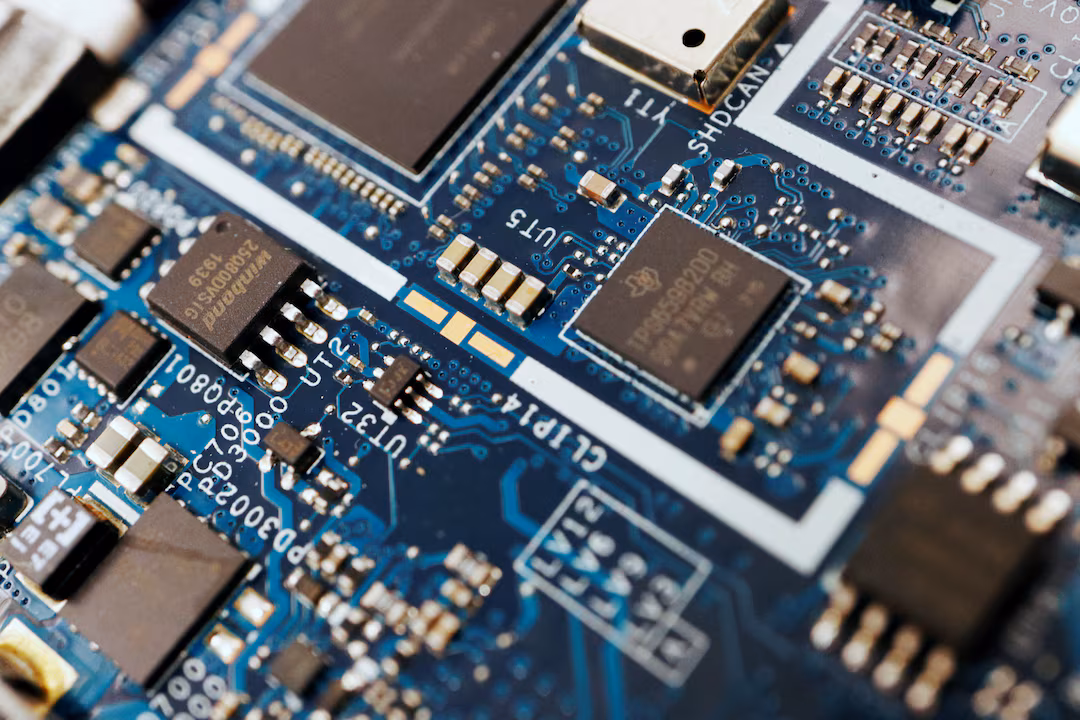 Pengiriman Chip Smartphone Berbasis AI Melonjak 74 Persen di 2025
