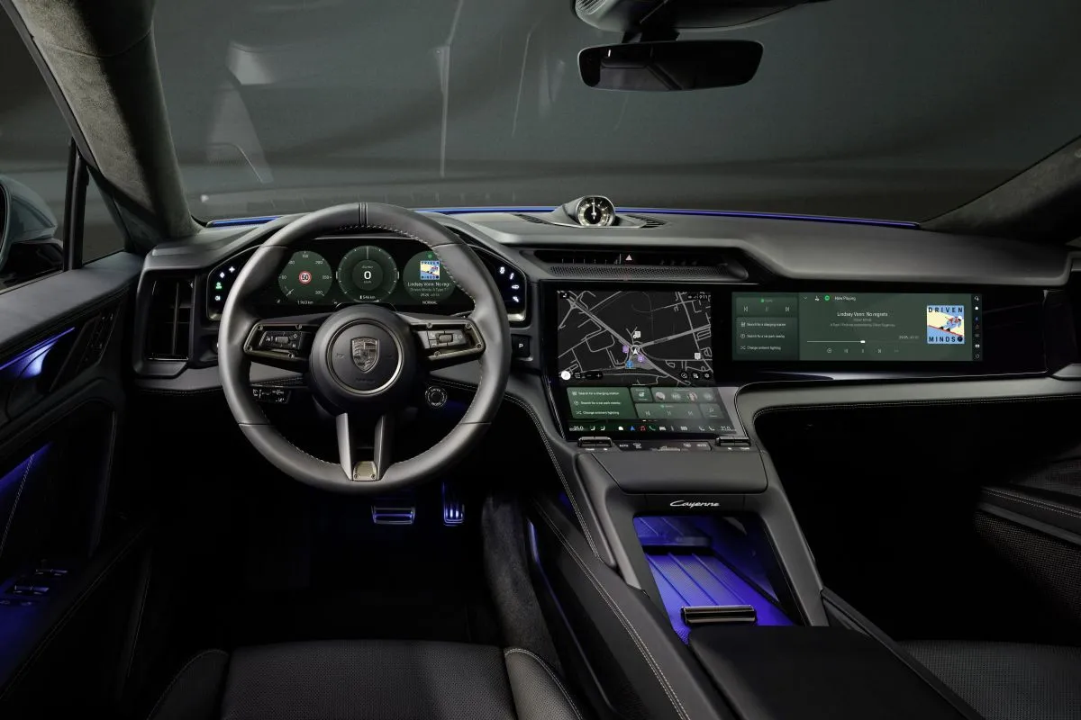 Porsche Cayenne Electric Bawa Interior yang Futuristik! Intip Spesifikasinya Di Sini!