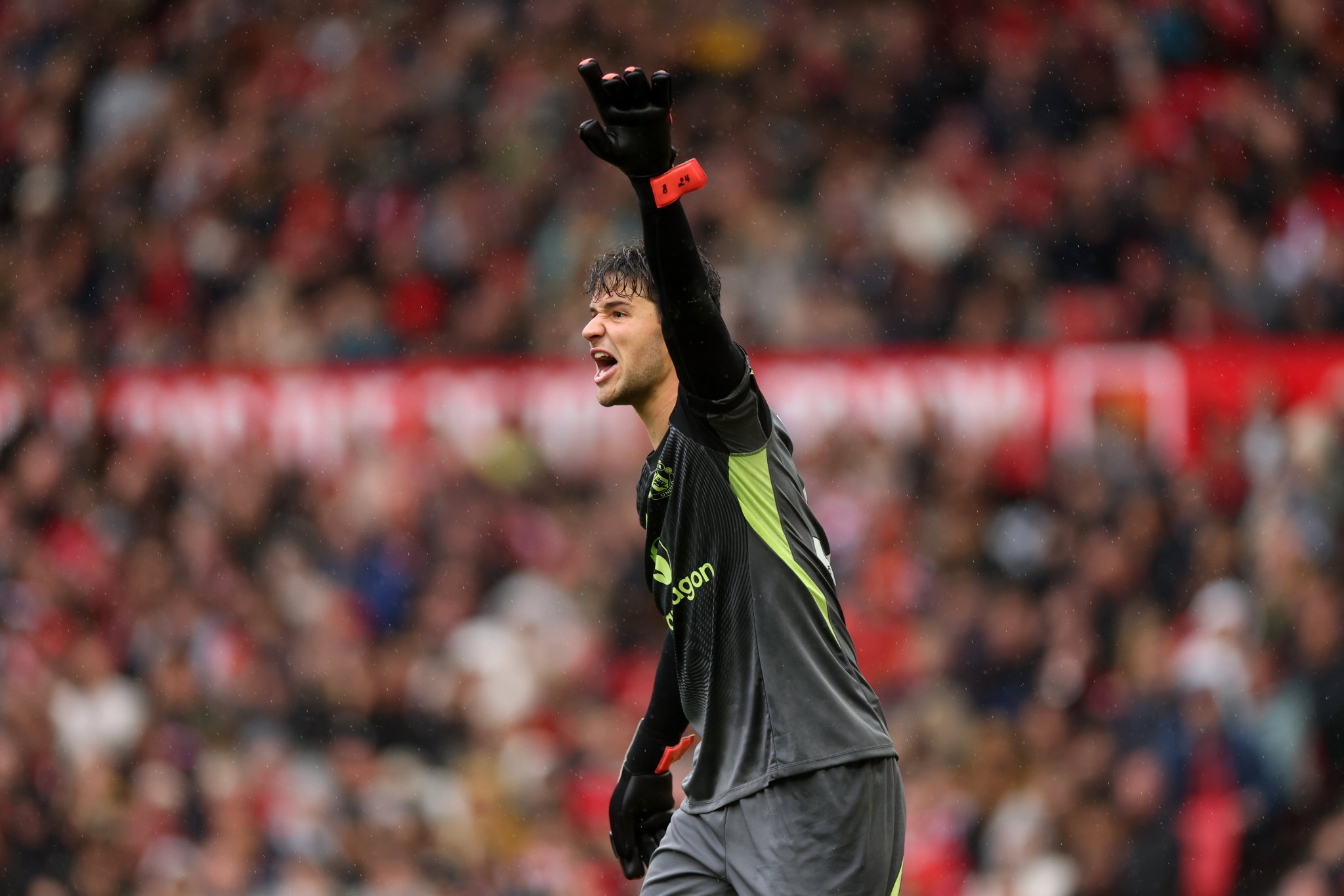 Debut Impresif! Kiper Baru MU, Senne Lammens Langsung Catat Clean Sheet Lawan Sunderland