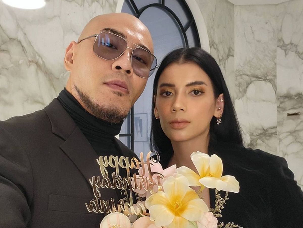 Deddy Corbuzier Tegas Bantah Isu Perceraian dengan Sabrina Chairunnisa: 