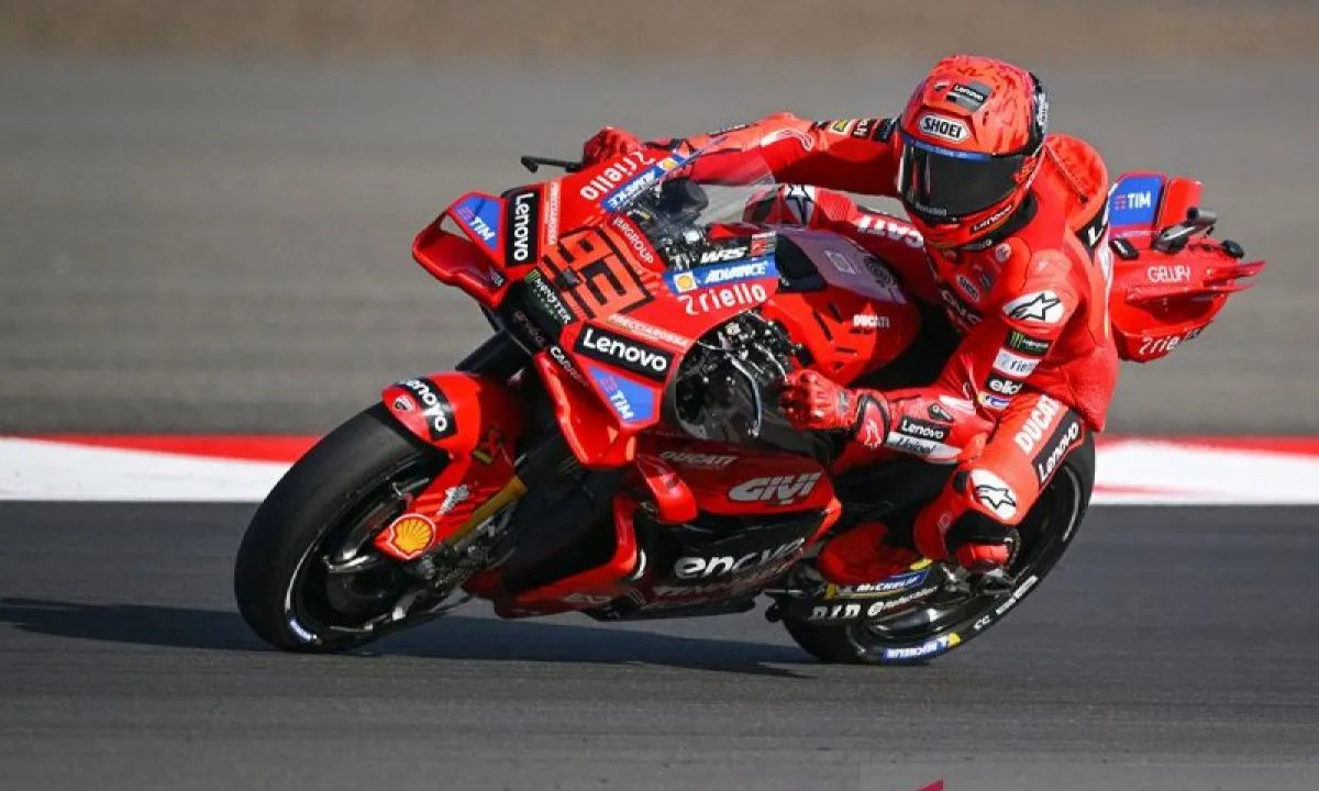 Cedera Serius di Mandalika, Marc Marquez Langsung Diterbangkan ke Madrid! Ini Pesan Mengejutkannya untuk Bezzecchi
