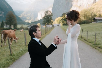 El Rumi Resmi Lamar Syifa Hadju di Swiss, Momen Romantis di Tengah Lembah Bikin Netizen Baper!